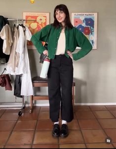 Professional Therapist Outfit, Gen Z Office Fashion, Teacher Outfits Gen Z, Young Professor Outfit Women, Creative Business Casual Outfits, Quirky Business Casual, Thrifted Work Outfits, Business Casual Outfits Gen Z, Gen Z Office Wear