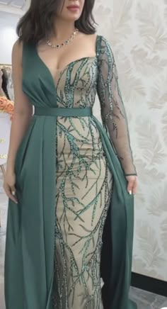 Lace Gown Styles, Classic Black Dress, Dinner Dress Classy, Summer Wedding Outfits, Elegant Dresses Classy, Wedding Hijab, Classy Dress Outfits, Mermaid Evening Dresses