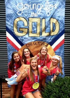 Going for the gold bid day theme. Sorority Recruitment Themes, Homecoming Floats, Homecoming Themes, Sorority Themes, Recruitment Themes, Sorority Banner, Rush Week