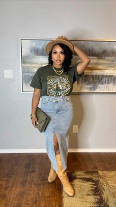 Love the versatility of a jean skirt! Long Skirt Outfits Dressy, Concert Outfits Modest, What Shoes To Wear With Long Skirts, Black Women Plus Size Outfits, Blue Jean Skirt Outfits Black Women, Style With Long Skirt, Graphic Tee Skirt Outfits, Jean Pencil Skirt Outfit, Denim Cargo Skirt Outfit