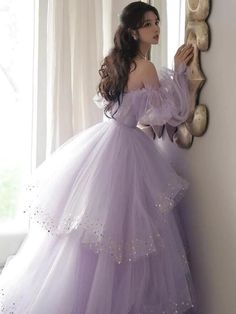 Effie Outfits, Long Sweet 16 Dresses, Ball Gown Princess, Purple Tulle, Large Dresses, Gown Princess, Ball Gowns Princess, Pretty Princess, Princess Ball Gowns