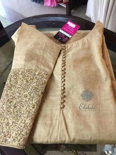 Golden Kurta Women, Golden Kurti Design, Kurtis For Wedding, Wedding Ideas Gold, Latest Designer Kurtis, Chiffon Blouses