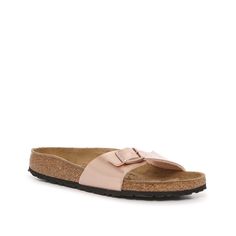 Birkenstock-Madrid Sandal - Women's Upgrade your classic slides with the Madrid Big Buckle sandal from Birkenstock. This pair features a simple silhouette that matches with almost any warm weather ensemble. Birkenstock Madrid, Buckle Sandals, Athletic Sneakers, Sneaker Brands, Kids Bags, Shoes Online, Birkenstock, Madrid, Bags Women