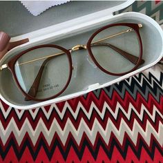 Cute Glasses Frames, Classy Glasses, Glasses Inspiration, Fake Glasses, Glasses Trends, Womens Glasses Frames, Glasses Fashion Women, High Fashion Accessories, Trendy Glasses