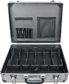 Large Master Barber Clipper Trimmer Storage Travel Case VT10142 SV Silver | eBay Barber Shop Pictures, Barber Ideas, Barber Tips, Mobile Hairdresser, Barber Haircuts, Hair Stations, Barber Equipment, Barber Accessories, Shop Pictures