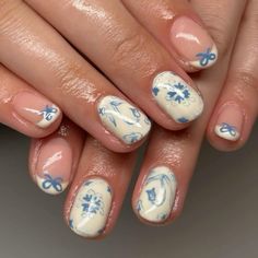 Pinterest @momimcrying Tile Nail Art, Tulip Nails, Hippie Nails, Summery Nails, School Nails, Classy Acrylic Nails, Pretty Gel Nails, Soft Nails, Copy And Paste