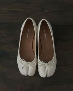 Coquette Doll, How To Disappear, Fashion Archive, Aesthetic Pics, Pretty Shoes, Dream Shoes, Couple Aesthetic, Girls Best Friend, Playing Dress Up