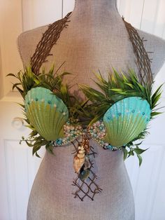 These beautiful mermaid tops are durable and stylish for a costume or every day mermaiding! All of the mermaid bras are customized, made-to-order, and are waterproof. Chlorine-proof adhesive is available upon request. Mermaid Bras, Types Of Mermaids, Diy Mermaid, Mermaid Bra, Mermaid Top, Halloween Costumes Makeup, Mermaid Tails, Mermaid Costume, Beautiful Mermaids