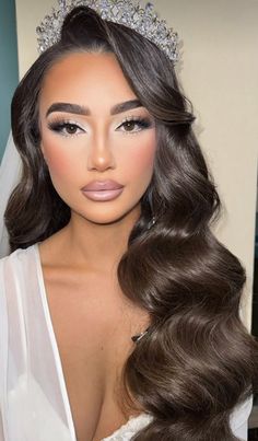 Glam Hair And Makeup Ideas, Side Style Wedding Hair, Classy Bridal Hairstyles, Glam Bridal Hair Down, Mexican Bride Makeup, Bride Hair Crown, Wedding Hairstyles Plus Size Bride, Bride Hair Black Women, Albanian Wedding Hairstyles