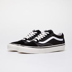 Men's shoes Vans Old Skool 36 DX Black/ True White | Footshop Mens Vans Shoes, Vans Style, Sneaker Stores, Vans Sneakers, Comfy Shoes, Old Skool, Vans Old Skool, Vans Old Skool Sneaker, Vans Sneaker