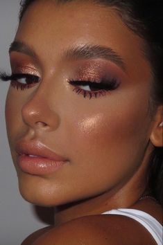 Dewy Makeup Look, Dewy Makeup, Soft Glam Makeup, Glam Makeup Look, Dope Makeup, Creative Makeup Looks, Makeup Obsession, Kiss Makeup, Makeup Pictures