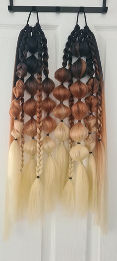 black to blonde ombre 🖤💛  easy braids attached to hair bobble. Can be used over and over 🥰    30% off for 2 xx Festival Hair Wigs & Extensions, Black To Blonde, Festival Braids, Blond Ombre, Bubble Braids, Hair Bobbles, Block Color, Festival Hair, Easy Braids