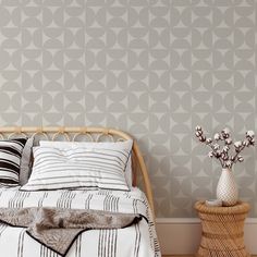 Modern Bold Abstract Greige Geometric Wallpaper Grey Pattern Wallpaper, Modern Geometric Wallpaper, Overlapping Circles, Modern Geometric Pattern, Subtle Pattern, Beige Tones, Watercolor Wallpaper, Soft Beige, Neutral Beige