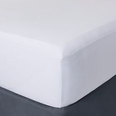 an image of a white bed sheet with no sheets on it's sides and bottom