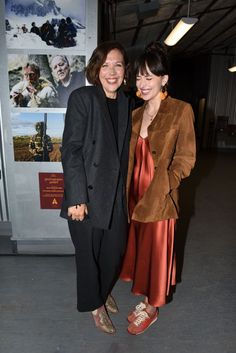 Telluride Film Festival, Maggie Gyllenhaal, I Love Her, Dakota Johnson, Jamie Dornan, Fall Winter Outfits