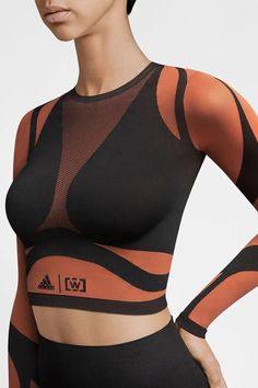 This contains an image of Sport Wear Women, Designer Tights, Sports Wear Fashion, Sportswear Outfits, Women Sportswear, Sportswear Design, Beach Volley, Sports Wear Women, Style Sportif