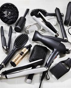 Cosmotology Vison Board, Hair Asthetic Picture Black, Hair Salon Asthetic Picture, Hair Stylist Asthetic Picture, Hair Tool Aesthetic, Cosmotology School Asthetic, Hair Salon Aesthetic Wallpaper, Hairdresser Aesthetic Instagram