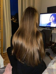 Dark Blonde Hair, Long Brown Hair, Beautiful Long Hair, Hair Inspo Color, Light Hair, Silky Hair, Shiny Hair