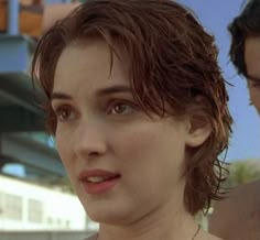 Winona Ryder Mullet, 90s Heartthrob Haircut Women, Parent Trap Mom Hair, Floppy Short Hair, Boyish 90s Cut, 90s Long Pixie, Wynona Rider Short Hair, 90s Winona Ryder Hair, 3a Pixie Cut