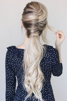 French Twist Ponytail, Alex Gaboury, Easy French Twist, French Roll, Haircut Styles For Women, Twisted Hair, Long Hair Tips, Twist Ponytail