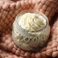 Cocoa Cashmere Body Butter Project | BrambleBerry Diy Lotions, Homemade Body Butter, Diy Body Butter, Oil Cleansing, Hand Salve, Extremely Dry Skin, Body Butters Recipe, Avocado Butter, Diy Lotion