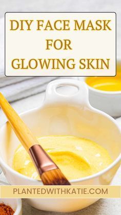 Best Homemade Face Mask, Face Mask For Glowing Skin, Mask For Glowing Skin, Homemade Makeup Remover, Homemade Face Mask, Homemade Makeup, Homemade Scrub, Glowing Skin Mask