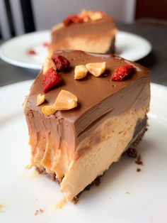 a piece of cake on a plate with the words keto peanut butter cream pie