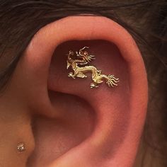 Sacred Gold (@sacredgold_london) • Instagram photos and videos Fei Long, Flat Piercing, Gold Girl, Magical Jewelry, Dragon Jewelry, Jewelry Fashion Trends, Funky Jewelry, Covent Garden, On Wednesday