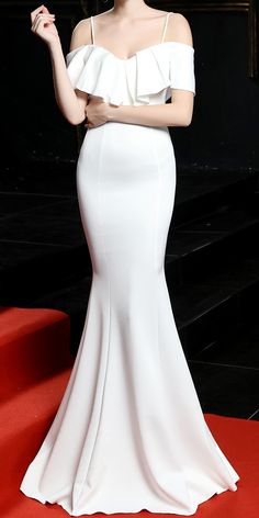 $74.90 - #classydress Stunning White Evening Maxi Dress Sleeveless For Elegant Ladies and classy women. This mermaid fishtail dress is bodycon tight fitted with ruffles. Perfect for formal dinners, cocktail party, bridesmaid, prom and evening. The fabric is THICK, SOFT and STRETCHABLE. It will FIT YOU well. We do not see through. Our online boutique offers FREE RETURNS, free size exchange and worldwide FREE SHIPPING. #whitedress White Dress Short Formal, Tight Prom Dress, Long Tight Dress, Long Tight Prom Dresses, White Dress Classy, Korean Airport, Tight Prom Dresses, 17th Century Fashion, White Evening Dress