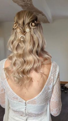 Celestial Bridal Hair Pins, Prom Hair Accessories Gold, Celestial Bridal Hair, Celestial Wedding Hair, Celestial Tiara, Celestial Hair Accessories, Celestial Fashion, Celestial Hair, Gold Bridal Crowns