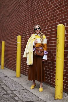 Stripes Outfit, Bow Coat, Yellow Outfits, Brown Outfits, Blair Eadie, Color Combos Outfit, Atlantic Pacific, Fall Fashion Trends Women, Sunday Style