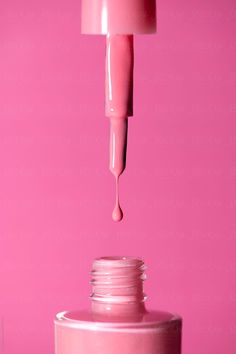 Nail Polish Dripping, Nail Room Ideas Home, Vanellope Y Ralph, Nail Logo, Nail Pictures, Beauty Products Photography, Pink Nail Polish, Pink Shade