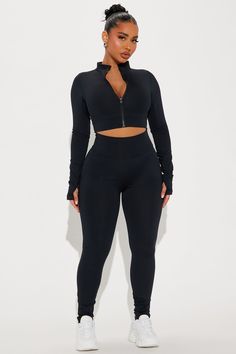 Amalie Elevate Active Set - Black | Fashion Nova, Nova Sport | Fashion Nova Christmas Outfit Aesthetic, Outfits Nyc, Gym Attire, Set Active, Office Casual Outfit, Active Top, Active Jacket, Trendy Fall Outfits, Athleisure Fashion