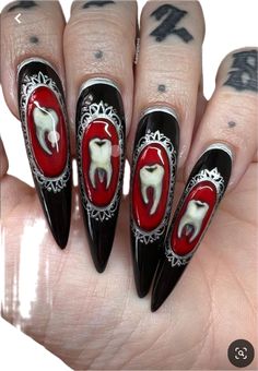 Tooth Nails, Spooky Manicure, Teeth Nails, Nails Witchy, Nails Spooky, Nails Goth, Halloween Nail Art Easy, Vampire Nails, Spooky Nails