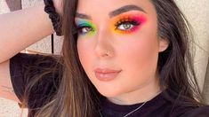 eyeshadow look colorful Rainbow Eyeshadow Looks, Festival Eye Makeup, Rainbow Eye Makeup, Rainbow Eyeshadow, Rainbow Eyes, Pride Makeup, Glasses Makeup, Rainbow Makeup