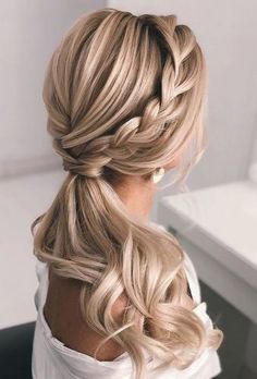 Pretty Ponytails, Braids Easy, Tail Hairstyle, Pony Hairstyles, Elegant Ponytail, Hoco Hair Ideas Ponytail, Homecoming Hairstyles Updos, Braided Ponytail Hairstyles, Long Hair Wedding Styles