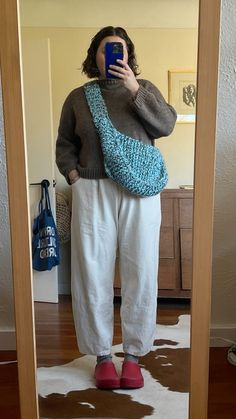 Crochet Midsize, Red Birkenstock Outfit, Baggy Pants Midsize, Fall Baggy Mid-rise Pants, Super Birki Clog Outfit, Red Clogs Outfit, Casual Midsize Outfits, Women’s Birkenstock Clogs Outfits, Midsize Outfit Ideas