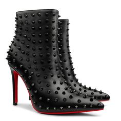 Bottines pour femmes de 100 mm/120 mm avec rivets, bottes à talons aiguilles fermées à bout pointu Louboutin Red Bottoms, Goddess Look, Louboutin Boots, Christian Louboutin Boots, Winter Heels, Red Louboutin