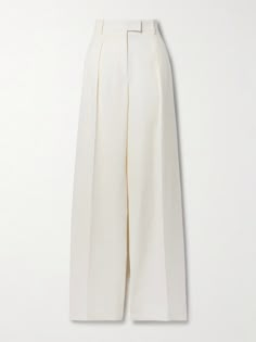 Shop THE ROW Antone pleated linen wide-leg pants, Explore the latest THE ROW women's collection today on NET A PORTER Kawaii Pants, Off White Pants, White Wide Leg Pants, Monochromatic Outfit, White Trousers, Classic Pants, Wide Leg Linen Pants, Wide Pants, White Pants