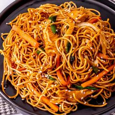 Ingredients Maltodextrin Salt Black Pepper Sugar Flavour Enhancer: Monosodium Glutamate Soy Sauce Powder Wheat Soy Bean Salt Garlic Ginger Acid: Citric Acid & Acetic Acid Anticaking Agent: Silicon Dioxide Ingredient Required Any Meat 200g Bonesless cubes Carrots ½ (half) cut into match stick size Egg Noodles 200 gms 1 packet Tomato Ketchup 4-5tbsp Green Onion 2-3 thinly sliced Cabbage 1 cup/100 gms thinly sliced Onions ½ (half) thinly sliced Oil/Ghee 6-8 tablespoons/½ cup SP Chicken Chowmein 1 p Popular Chinese Dishes, Chicken Lo Mein, Chow Mein Recipe, Chicken Chow Mein, Gluten Free Noodles, Stir Fry Noodles, Keto Pizza, 20 Minute Recipes, Spicy Noodles