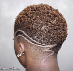 2023 Mohawk, 4c Haircut Natural Hair Short Cuts, Bald Women Fashion, Blk Women, Short Hair Designs, Shaved Hair Designs, Shaved Side Hairstyles