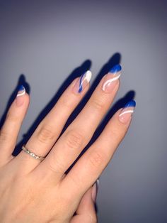 Azul
Nails
Uñas
French 
Blanco 
Moda
Aesthetic Hoco Nails Acrylic, Fresh Hairstyles, Hoco Nails, Manicure Nail Designs, Subtle Nails, Cute Acrylic Nail Designs, Royal Art, Pretty Gel Nails