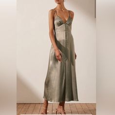 Questions? Leave A Comment Below! Sage Dresses, Dress Sage, Sage Dress, Chique Outfits, Shona Joy, Ankle Length Dress, Slim Fit Top, Bridesmaids Dress, Gay Wedding