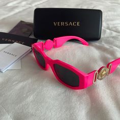 Nwbox Pink Versace Sunglasses Authentic Dustbag Cards Same Day Shipping Versace Pink Sunglasses, Bedazzled Sunglasses, Versace Sunglasses Women, Pink Versace, Versace Pink, Unique Sunglasses, Versace Glasses, Cute Sunglasses, Vintage Versace