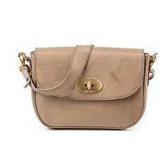 This women's shoulder bag combines style and functionality, perfect for every occasions. The modern design is enriched by a brass swivel lock, which adds a touch of elegance, allowing you to keep your personal belongings safe. The shoulder strap ensures optimal comfort, fitting perfectly around it. This bag is the ideal accessory to complete every outfit with style. Made with Vegetable Tanned Leather  Fashion Design for every kind of Elegance Vegetable Tanned Leather Office Crossbody Bag With Brass Hardware, Crossbody Bags With Brass Hardware, Everyday Satchel Shoulder Bag With Turn-lock Closure, Elegant Satchel With Brass Hardware For Daily Use, Everyday Beige Satchel With Turn-lock Closure, Chic Saddle Bag Satchel With Brass Hardware, Chic Saddle Bag With Brass Hardware And Satchel Shape, Everyday Luxury Satchel Bag With Turn-lock Closure, Chic Saddle Bag With Brass Hardware Shaped As Satchel