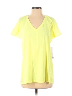 Athleta Short Sleeve Top Size: Small Yellow Tops - new. 86% POLYESTER, 14% SPANDEX, V Neck, | Athleta Short Sleeve Top Yellow V Neck Tops - New - Size Small Yellow Tops, Athleta Shorts, Yellow Short, Yellow Top, Yellow Shorts, Short Sleeve Top, V Neck Tops, Short Sleeves Tops, Sleeve Top