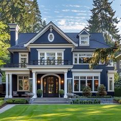 Top Exterior House Color Ideas in Shades of Blue for a Refreshing Look • 333+ Art Images House Color Ideas, Home Design Architecture, Exterior House Color, Suburban House, American House, Casas Coloniales, House Color, Lifestyle Ideas