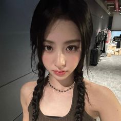 Yunjin Kim, 17 Kpop, Kpop Girl Groups, Instagram Update, Kpop Girls, Pretty People