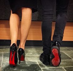 Rich Black Couple Aesthetic, Matching Red Bottoms, Skor Sneakers Nike, Sepatu Loafers, Money Couple, Couple Romantic, Rich Money