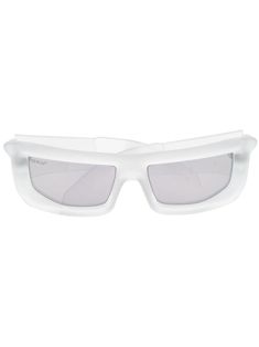 transparent design square frame tinted lenses logo print at the arm These glasses come with a protective case.